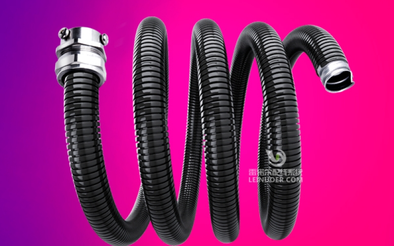 工業(yè)線(xiàn)纜保護(hù)必看！雷諾爾教你如何選對(duì)軟管與接頭